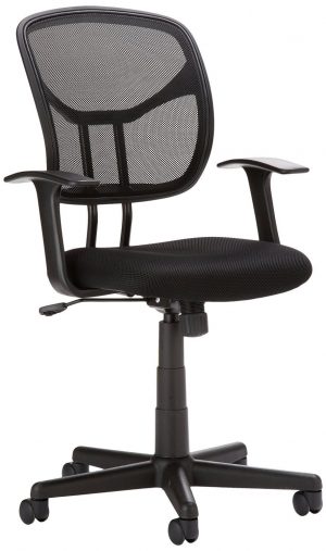 Silla de malla con respaldo medio de AmazonBasics